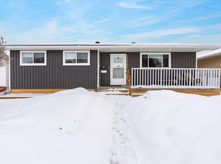 13543 67th St NW, Edmonton, AB T5C 0C6