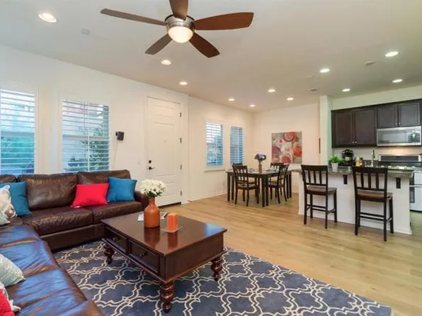 15901 Parkview Loop, San Diego, CA 92127
