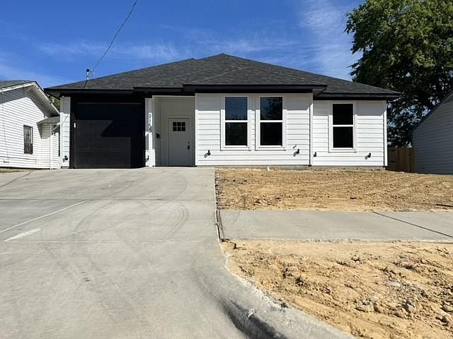 1st image of 3155 Palo Alto Dr