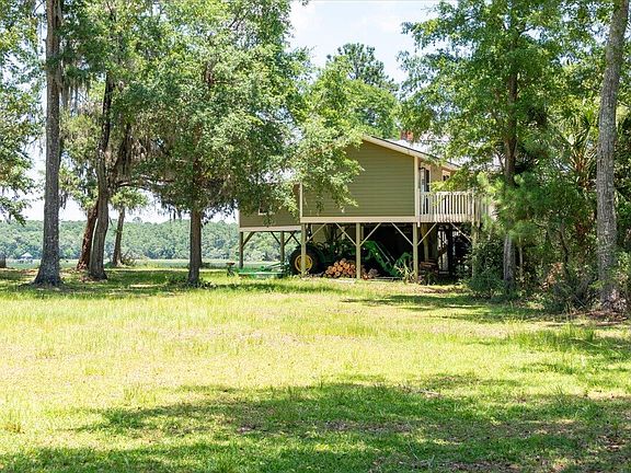 4th image of 8344 Crooked Creek Ln