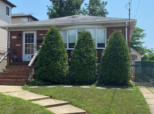 206 Milton Ave, Staten Island, NY 10306