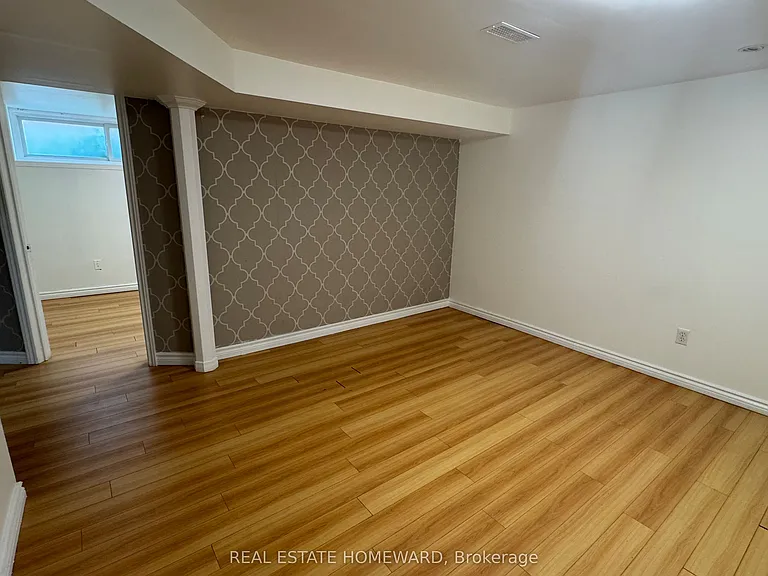 30 Marchington Cir #BASEMENT — Photo 2