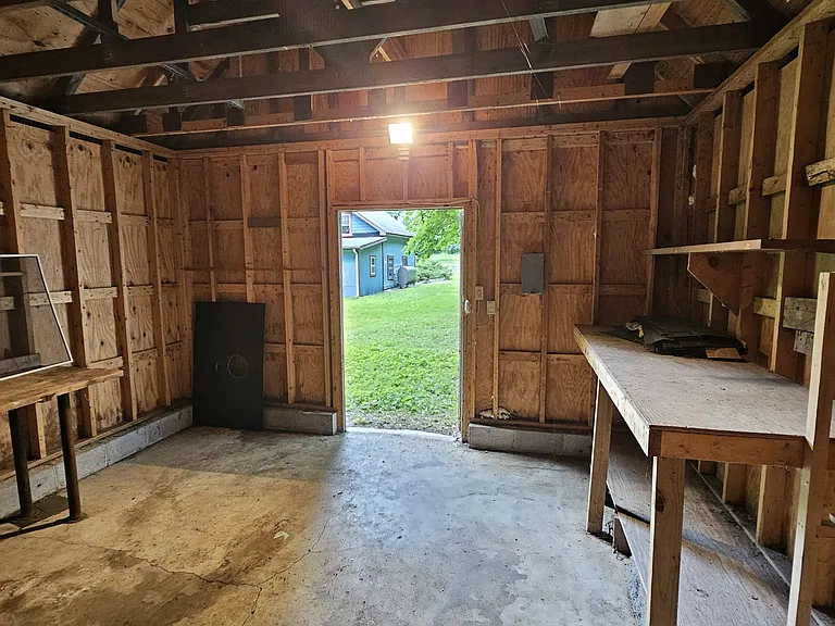 School House Ln — Photo 18