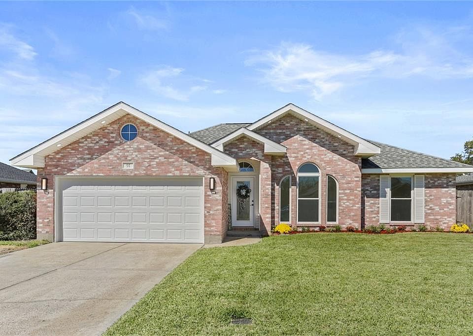 1st image of 91 Moss Dr