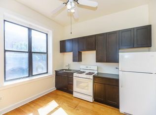1434 W Taylor St APT 2R, Chicago, IL 60607