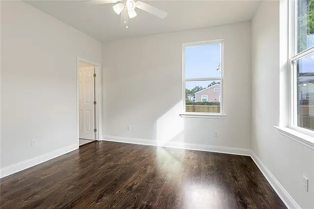 1826 Eagle St — Photo 9