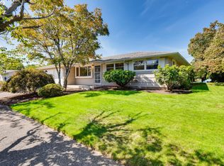 1733 SE 100th Ave, Portland, OR 97216