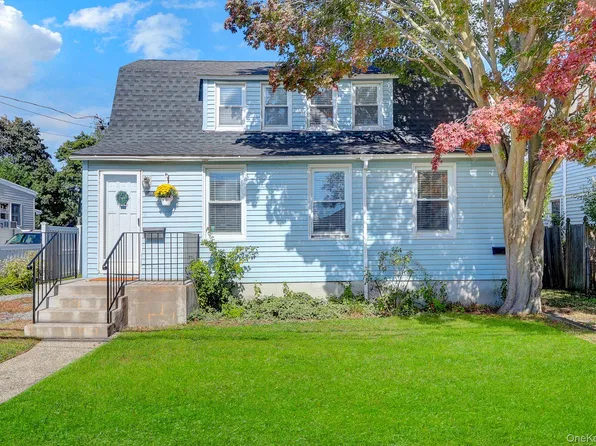 108 Linden Street, Bellmore, NY 11710