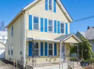 19 Spruce St, Dover, NJ 07801