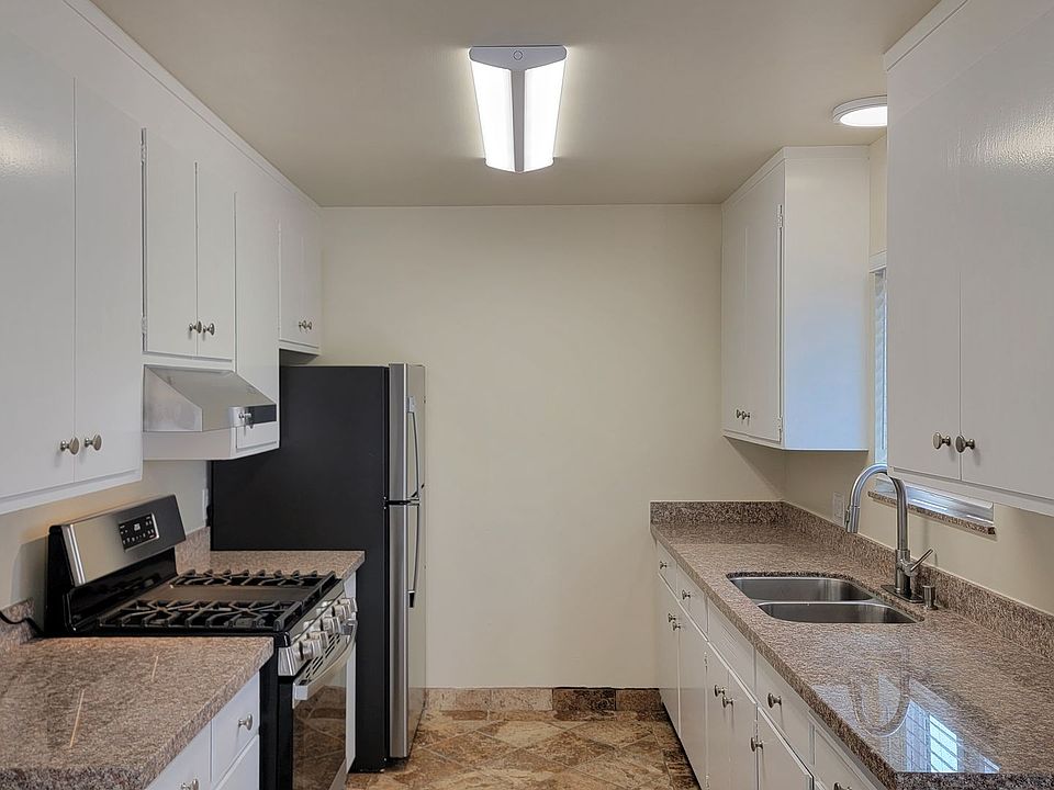1st image of 570 19th St #50