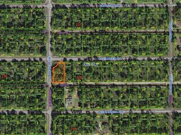 6 Oleander Rd, Indian Lake Estates, FL 33855