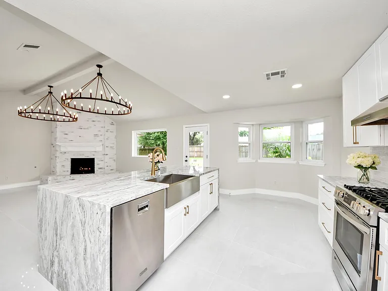 7403 Shady Arbor Ln — Photo 17