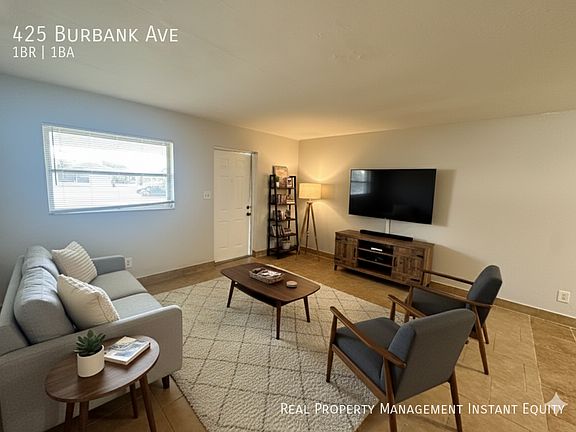 5th image of 425 Burbank Ave