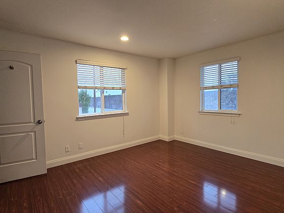 3rd image of 9349 Ramona Blvd #A