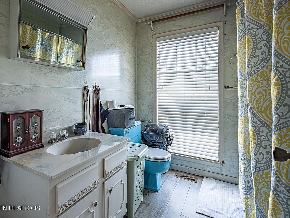 651 Watts Bar Hwy, Spring City, TN 37381 Zillow