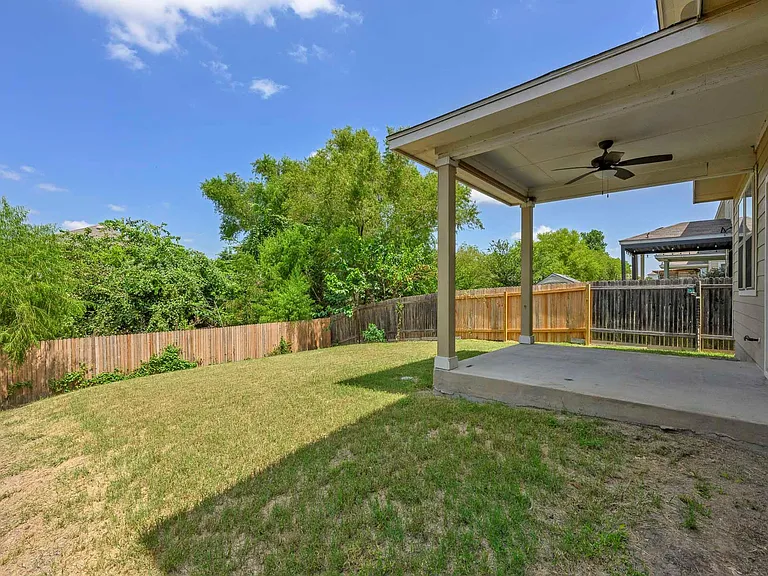 383 Eagle Brook Ln — Photo 33