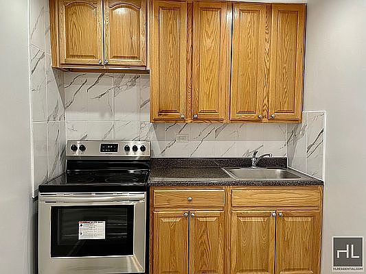1st image of 12-10 Astoria Park S #1E
