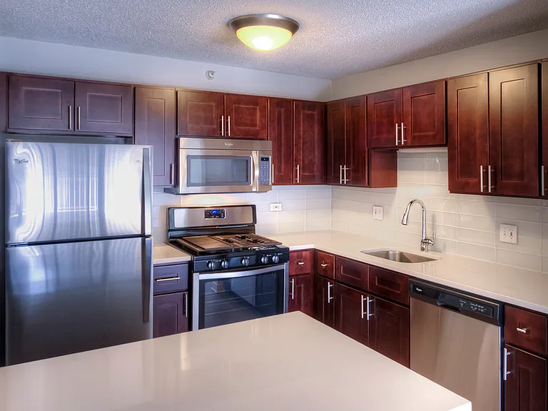 550 N State St #3209 — Photo 1