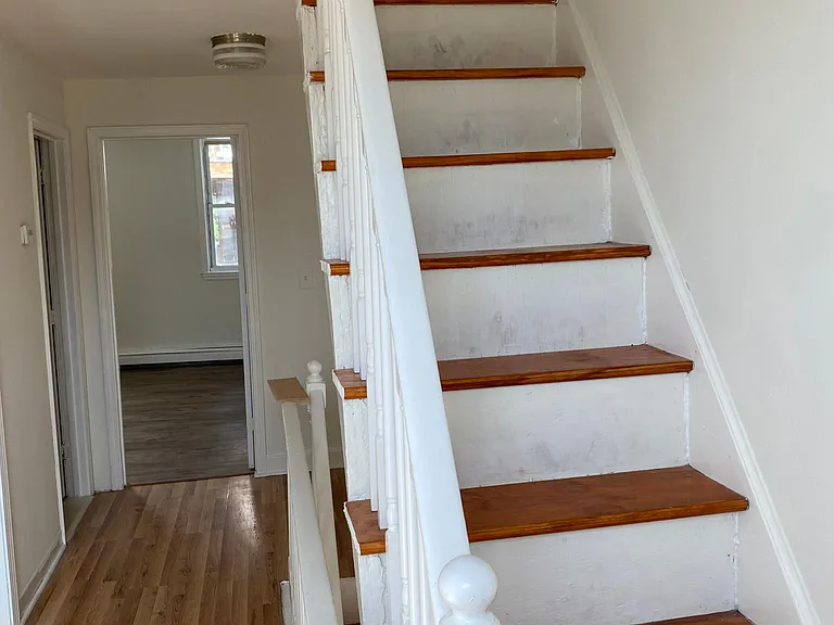 36 Cork St — Photo 14