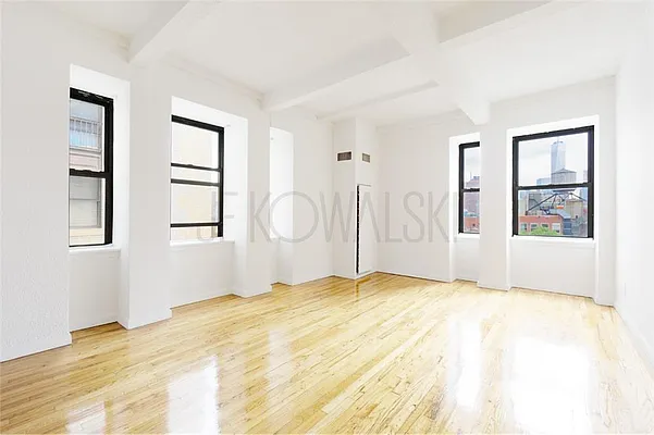 Rented by R New York | media 5