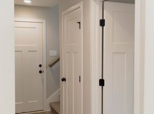 8013 E 130th St, Grandview, MO 64030