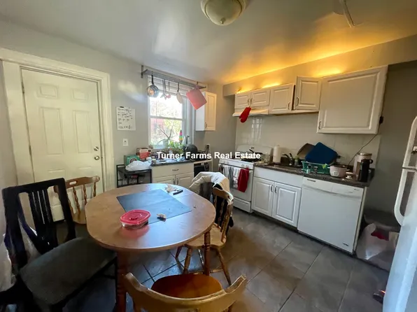 (undisclosed Address), Roxbury Crossing, MA 02120