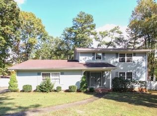527 Winchester Dr, Marietta, GA 30008