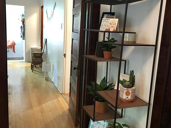 4th image of 2251 W Cornelia Ave E #1