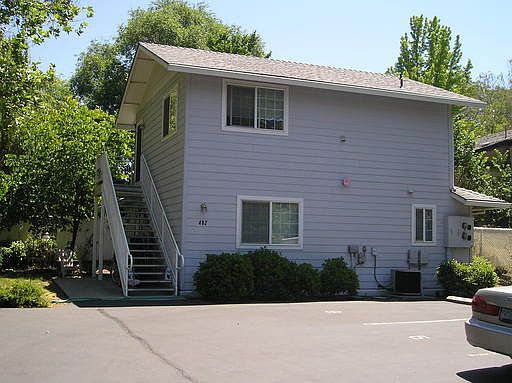2nd image of 482 Walker Ave APT 3