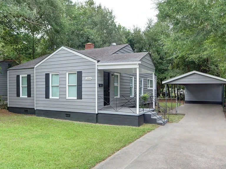 2104 Mississippi Ave — Photo 2