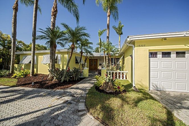1st image of 19300 SW 88th Ct