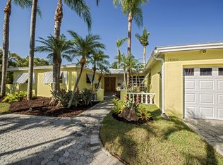 19300 SW 88th Ct, Cutler Bay, FL 33157