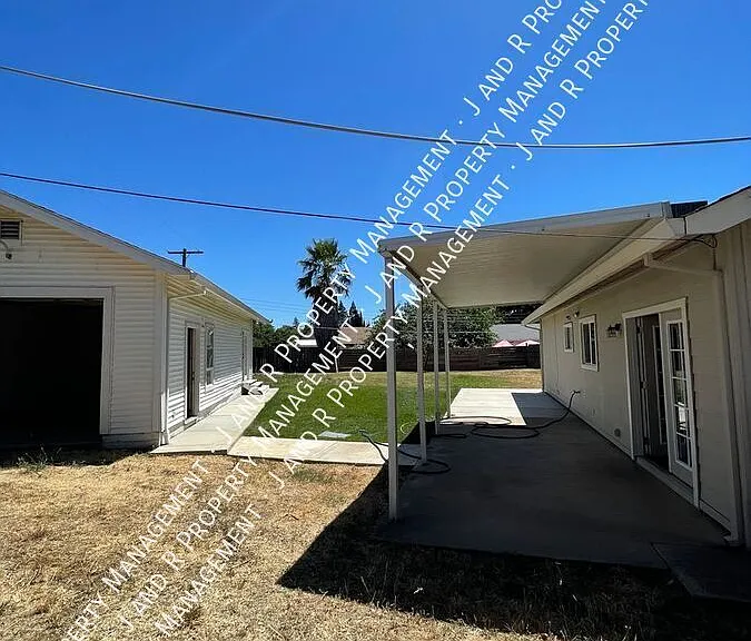 9628 Helio Dr — Photo 13