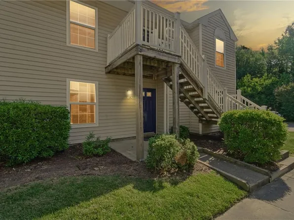 1329 Destination Ln, Virginia Beach, VA 23454