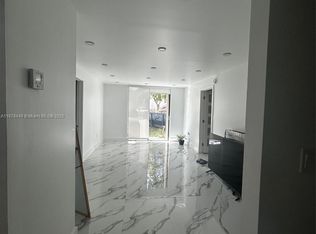2055 SW 122nd Ave APT 102, Miami, FL 33175