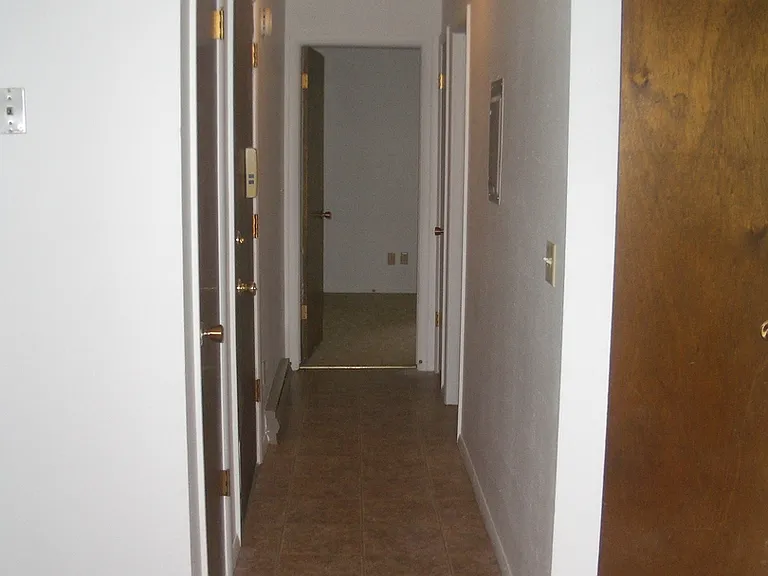 503 N Black Ave #1-8 — Photo 1