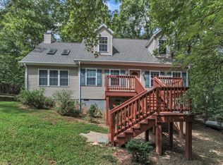 2104 Jo Mac Rd, Chapel Hill, NC 27516