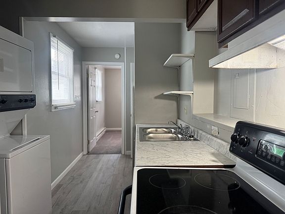 3rd image of 319 E College St APT 2