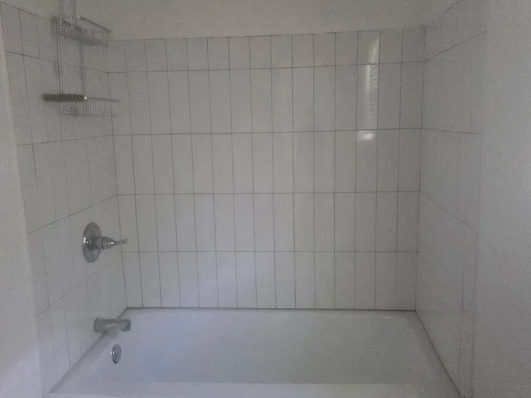 2824 Delrose Dr — Photo 17