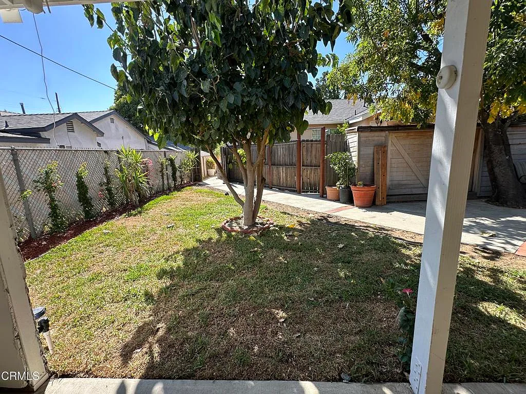 2 bed, 1.0 bath, 847 sqft, $3,000 — Photo 4