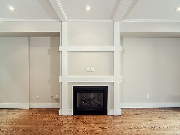 2nd image of 708 Wisconsin St