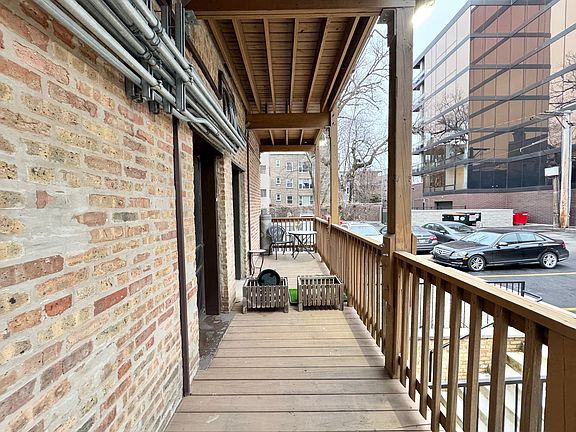5th image of 3433 N Elaine Pl APT 1R