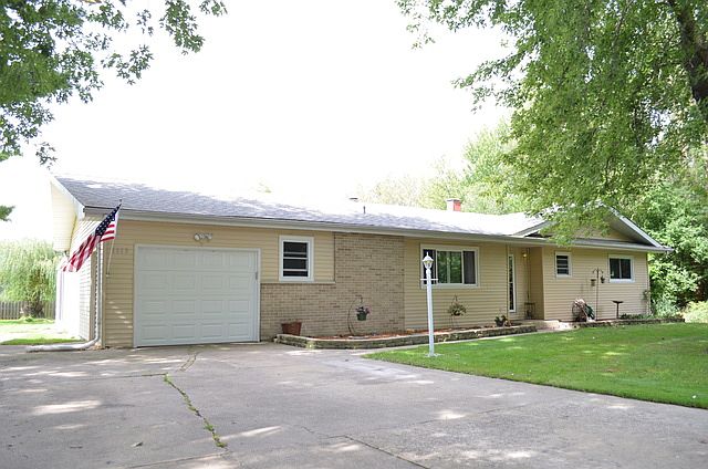 1st image of 1113 Murphy Dr