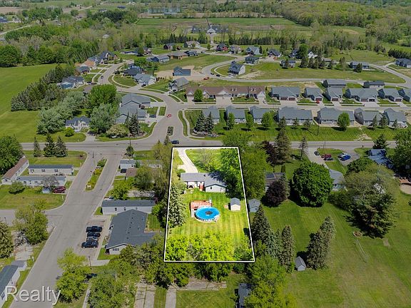 4th image of 11110 Davison Rd