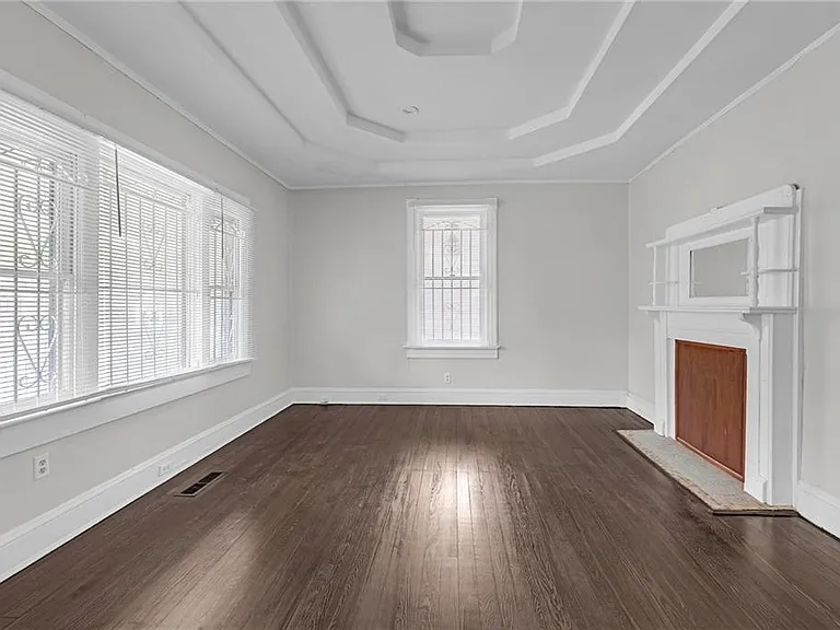 660 Queen St SW #A — Photo 5