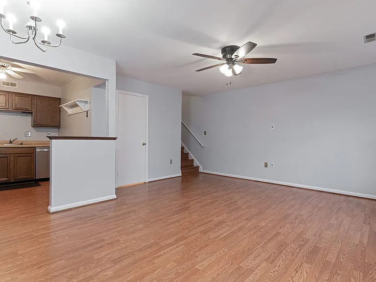 48 Avonshire Ct — Photo 10