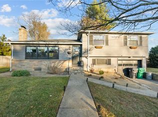 62 Nakomis Dr, Warwick, RI 02888