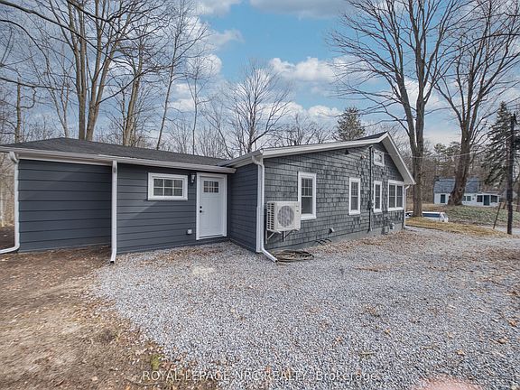 3rd image of 212 Holloway Bay Rd S