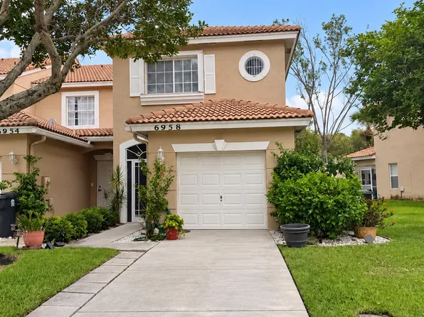 6958 Oak Bridge Ln, Lake Worth, FL 33467