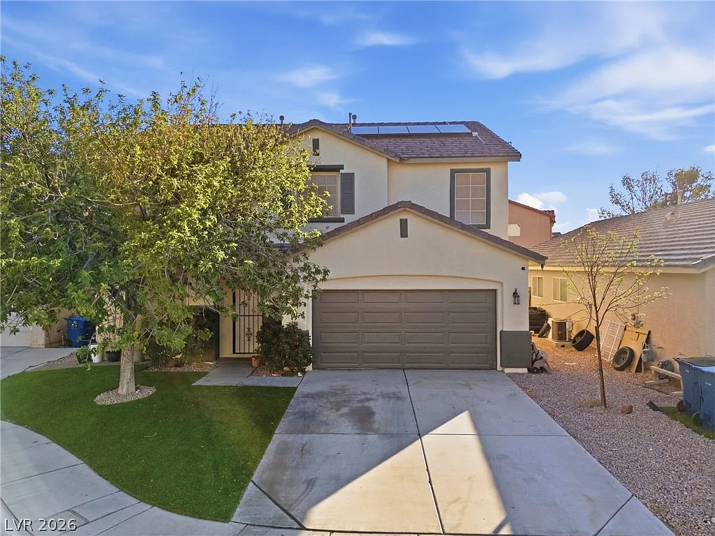 4 bed, 2.5 bath, 2791 sqft, $2,730 — Photo 2